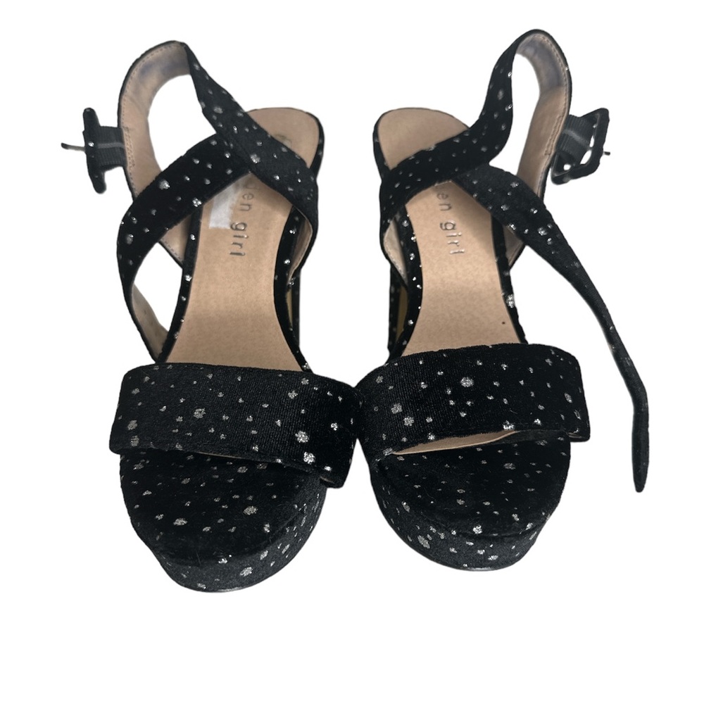 MADDEN GIRL ROLLO BLACK VELVET PLATFORM SANDALS